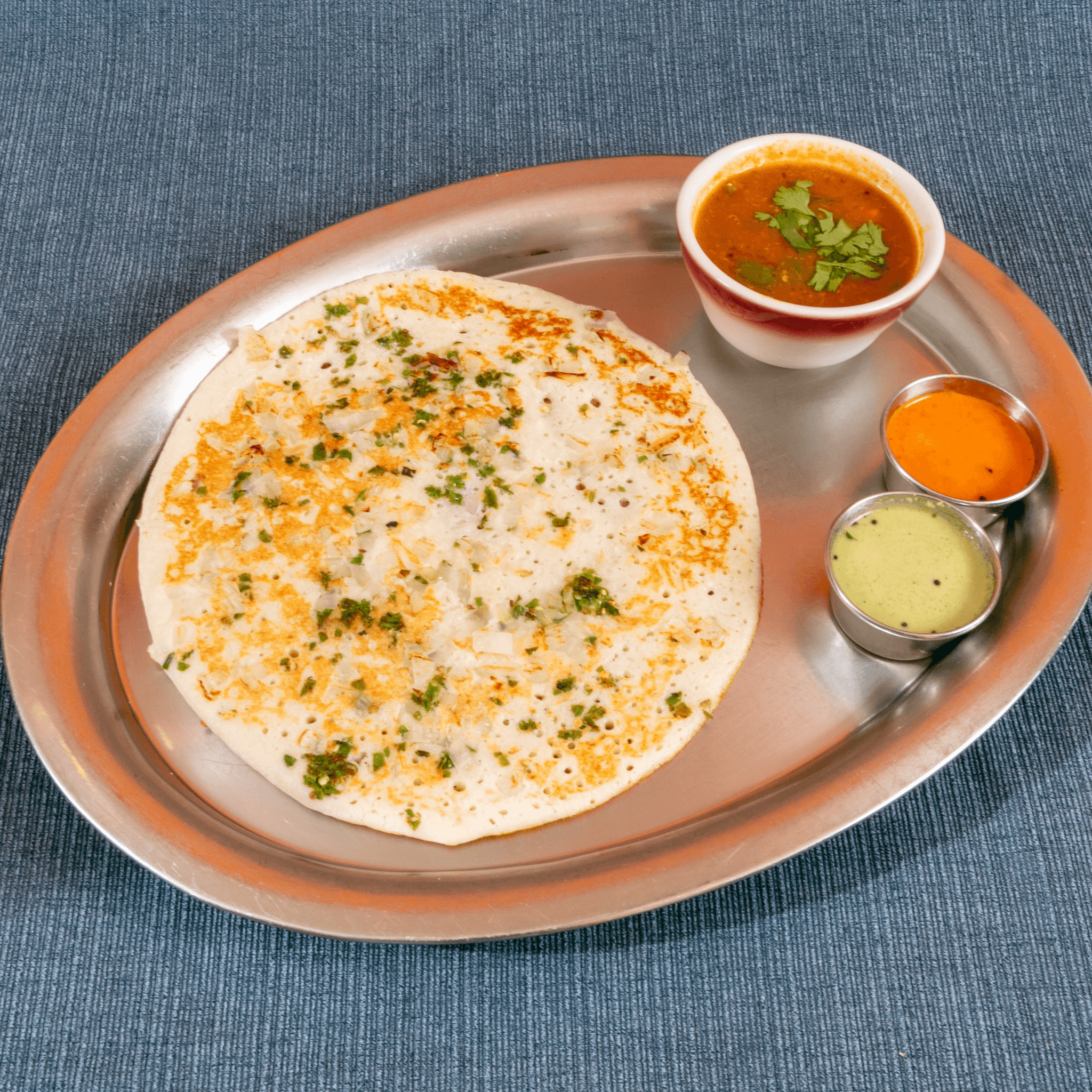 Onion Chilli Uttapam.
